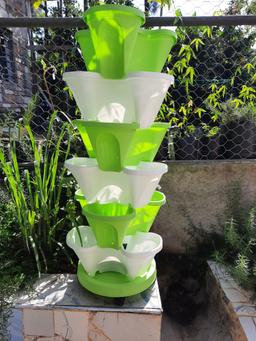 6 Tier + 3 Petal Vertical planter + Universal Wheel Tray1